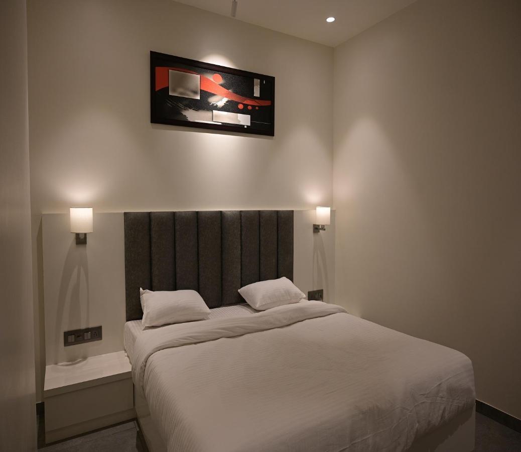 Hotel My Home Residency Nashik Buitenkant foto