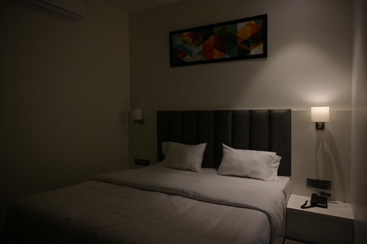 Hotel My Home Residency Nashik Buitenkant foto